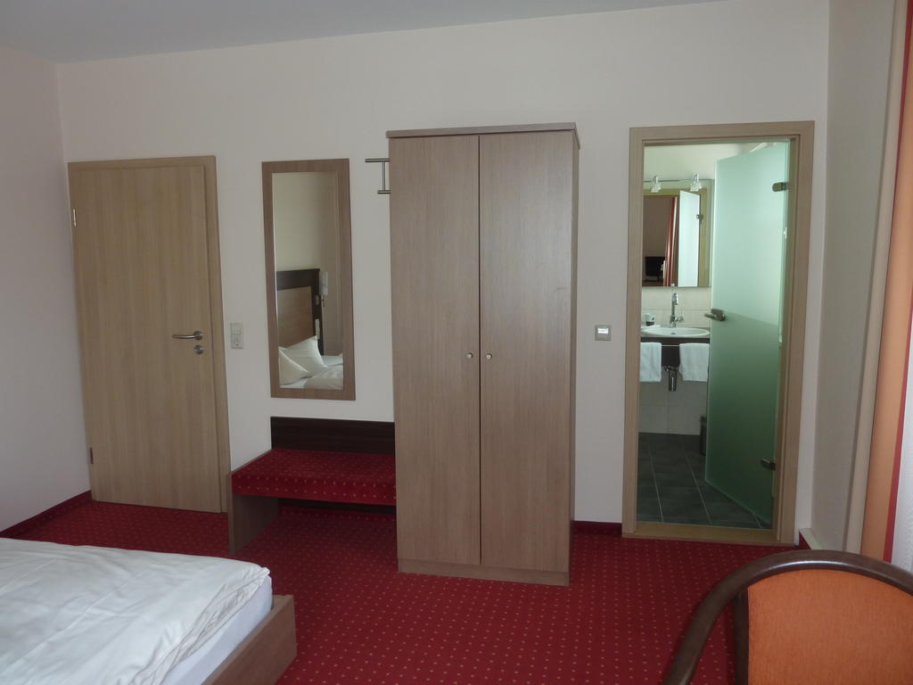Hotel Gasthof Koenig Karl Freudenstadt Quarto foto